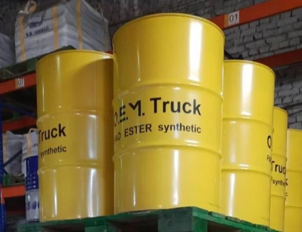 Фото Масло моторное O.E.M. Truck for Komatsu 15w-40