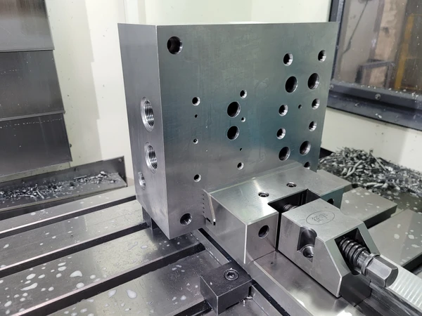 Фото Услуги по металлобработке