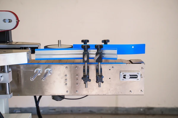 Фото Комплект этикетировочного оборудования ЭМ08.01