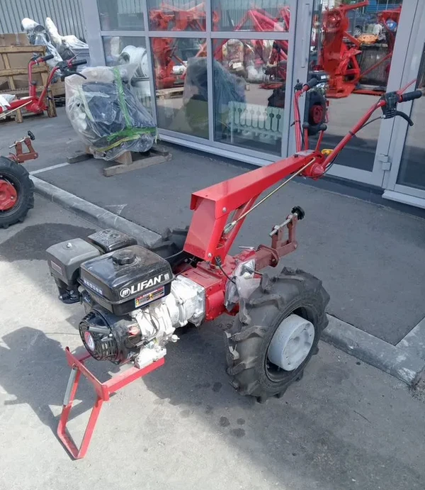 Фото Мотоблок мтз Беларус 09H-02 lifan 177F 9л.с