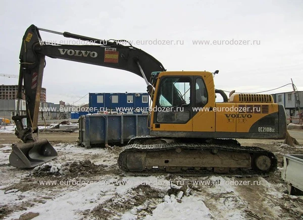 Фото Гусеничный экскаватор Volvo 210