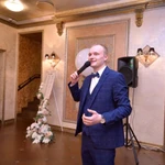 Ведущий Иван Кузнецов