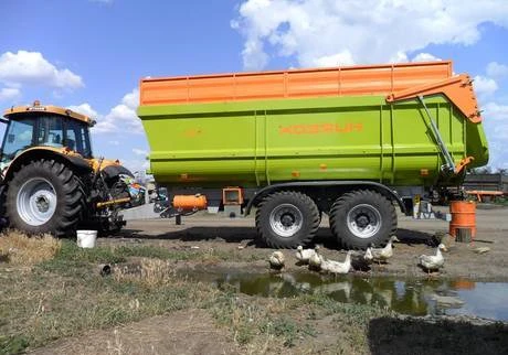 Фото Полуприцеп тракторный самосвальный ПСКТ 18