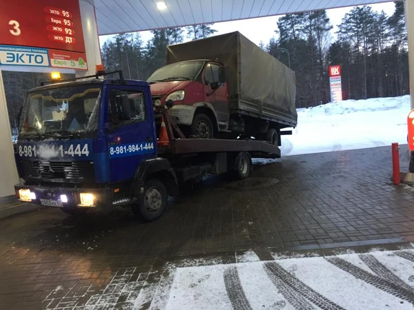 Фото Эвакуатор Порхов Луга до 5 тонн 