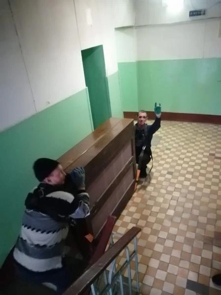 Фото ГРУЗЧИКИ В БАЛАШИХЕ.