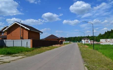 Фото Участок рядом с прудом, возле леса, ПМЖ, новая Москва.