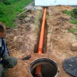 Прокладка труб под канализацию