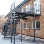 Фото №2 Маршевые пожарные эвакуационные лестницы.