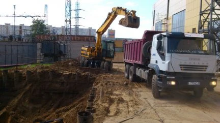 Фото Услуги по вывозу строительного мусора и грунта