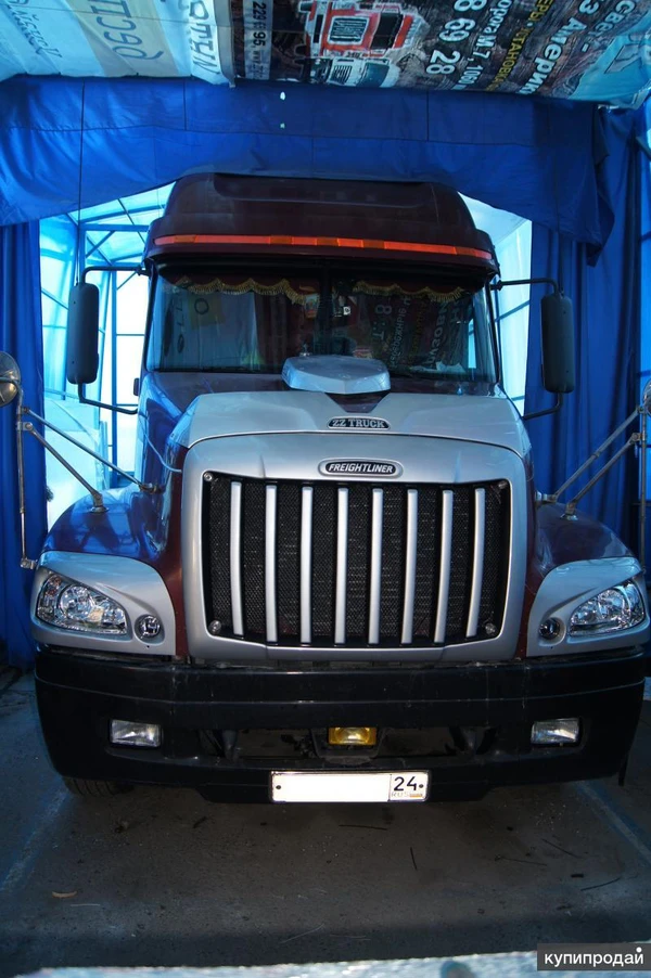 Фото Решетка радиатора Freightliner Century Фредлайнер