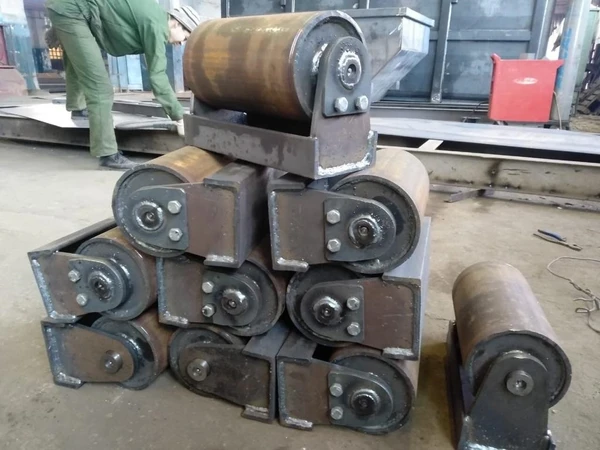 Фото Ролик (каток) мусорного контейнера для мультилифта