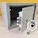 Фото №4 Небольшой сейф для дома Aiko Т-17