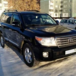 Аренда Toyota Land Cruiser 200 с водителем