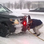 Вытащить машину из снега, помощь на дороге, застряли на авто