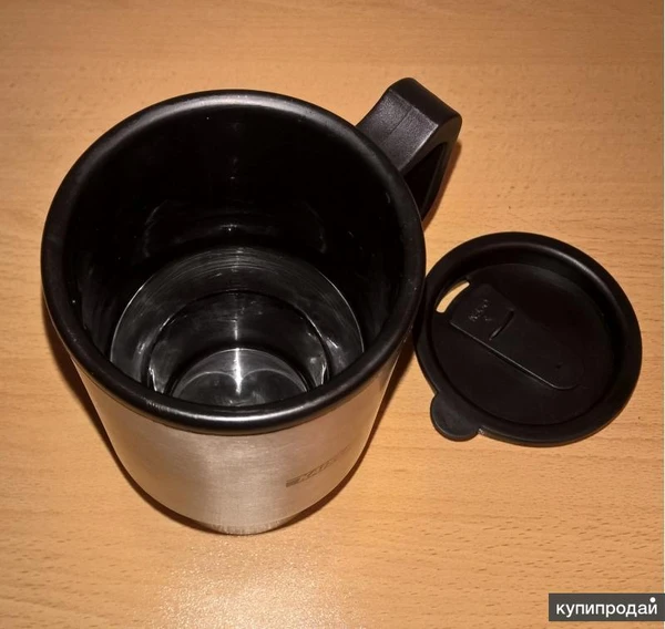 Фото Термо кружка нержавеющий корпус резиновое донышко, для спец. отверстий в авто