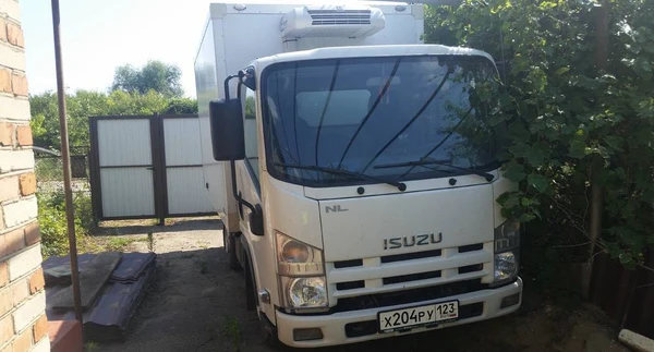 Фото Isuzu Elf