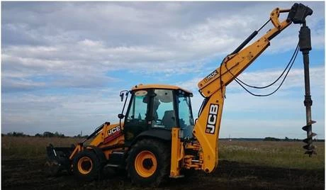 Фото Аренда ямобура на базе экскаватора погрузчика jcb в Сверд.об