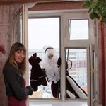Дед Мороз в окно