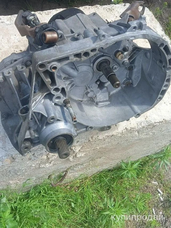 Фото Коробка передач Рено Логан