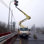 Автовышка с водителем для Замены ламп наружного освещения. 