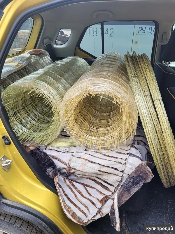 Фото Сетка стеклопластиковая композитная 2,5мм 55м, ячейка 50*50мм для бетонирования