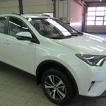 Tayota Rav4 2019 года с водителем