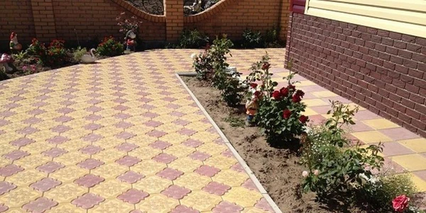 Фото Укладка тротуарной плитки в Троицкой