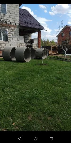 Фото Копка колодцев и септика из бетонных колец