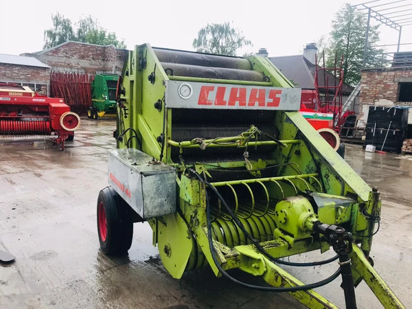 Фото Пресс-подборщик Claas Rollant 44