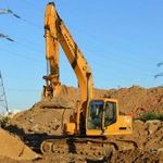 Экскаватор Komatsu гусеничный