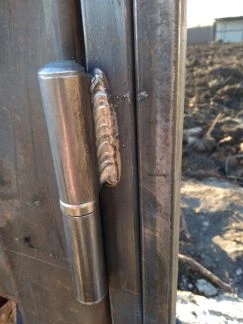 Фото Сварка петель (навесов) на ворота, калитку