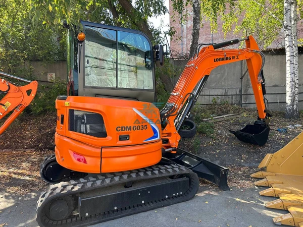 Фото Мини-экскаватор Lonking CDM6035 / 3.8 т / ковш 0.11 м³ / Kubota / новый 2025 / городские работы