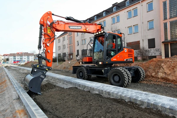 Фото Колесный экскаватор Doosan DX160W