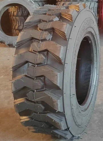 Фото Шины на минипогрузчик типа bobcat 10-16.5