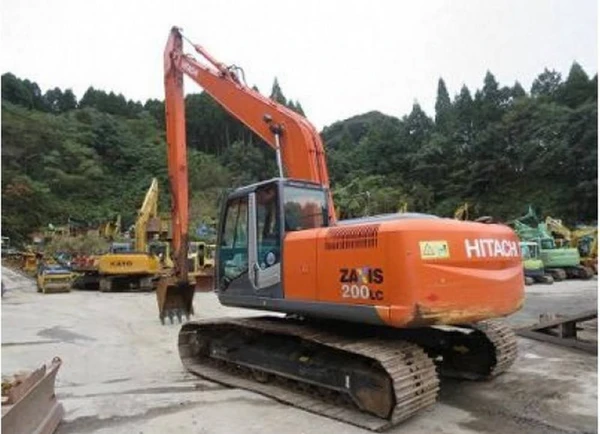 Фото Экскаватор Hitachi ZX200LC-3