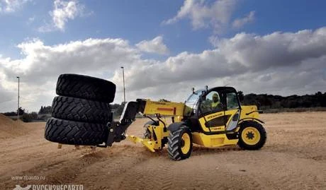 Фото Погрузчик телескопический New Holland LM1345