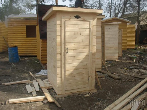 Фото Туалет дачный.Туалет деревянный