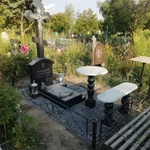 Фото №4 Памятники и надгробия. Установка. Укладка плитки.