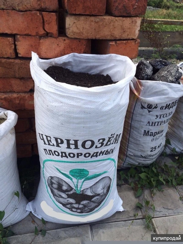 Фото Садовая земля в мешках по 50 литров