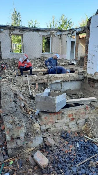 Фото Демонтаж старых деревянных построек