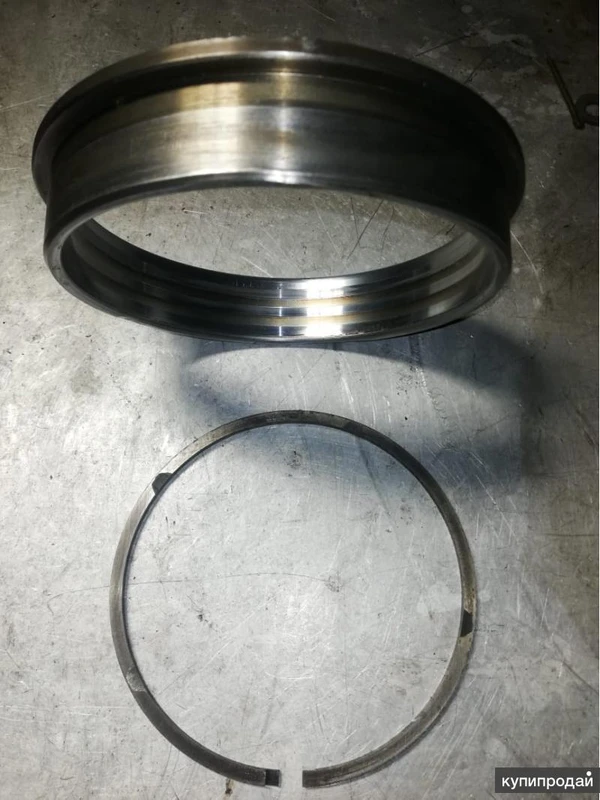 Втулка уплотнительная 53-320-27/2 , Втулка 53-320-08Б/2
