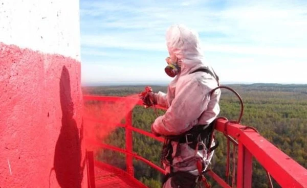 Фото Покраска домов, домовых труб, металлоконструкций