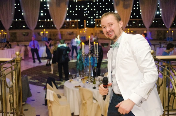 Фото Ведущий (тамада) на свадьбу + DJ + Звук + Свет