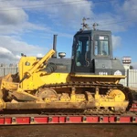 Свободен болотный бульдозер CAT D5 планировщик