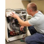 Опытный мастер отремонтирует вашу стиральную машину