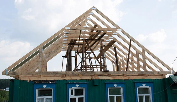 Фото Кровельщики бригада строителей