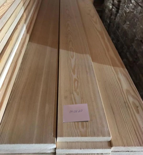 Фото планкен из лиственницы прямой и косой сорт А и Экстра