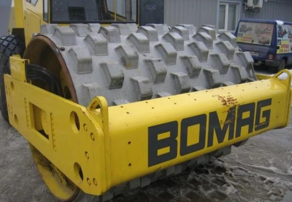 Фото Кулачковый бандаж для грунтового катка bomag