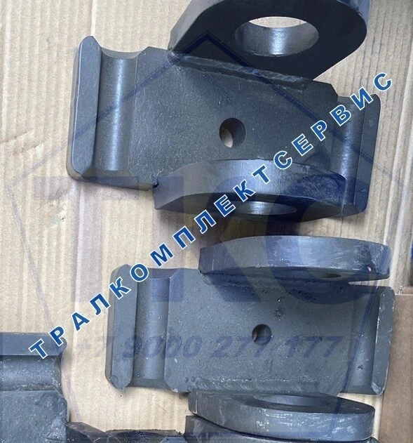 Фото Накладка крепления рессоры верхняя ЧМЗАП 99858-2912420-20