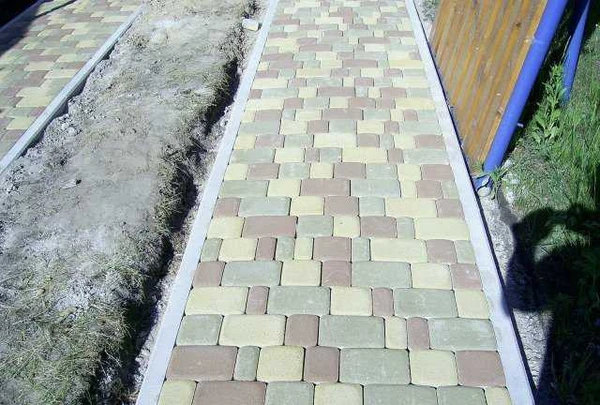 Фото Укладка тротуарной плитки профессионально
